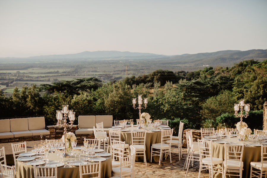 Castle wedding in Tuscany, Italy